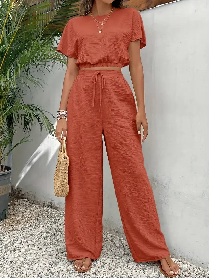 Sofia Ferrari™ Casualowy komplet na co dzień: bluzka typu crop top i długie spodnie